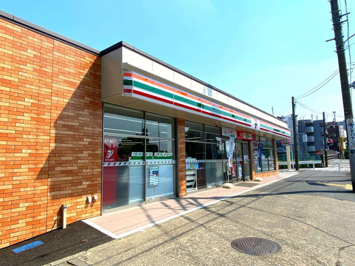 セブンイレブン横浜十日市場西店
