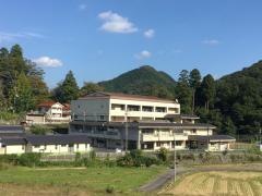 梶並小学校