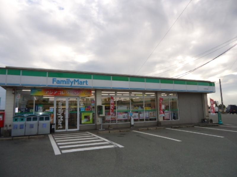 店舗外観を引きで・・・！