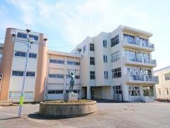 ひたちなか市立勝田第三中学校