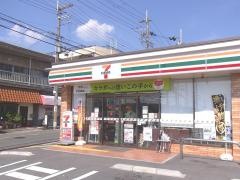 セブンイレブン　東大阪下六万寺町店