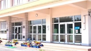 能義小学校