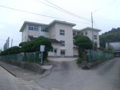 横山小学校