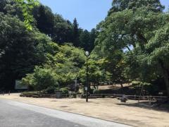 「尾関公園」バス停留所