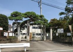箕輪小学校