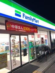 ファミリーマート　高知六泉寺店