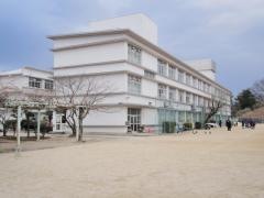陽明小学校