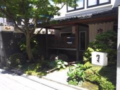 燈里屋
