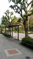 「十二社池の上」バス停留所