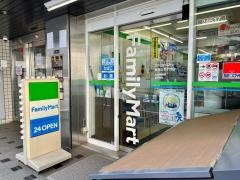 ファミリーマート　南青山七丁目店