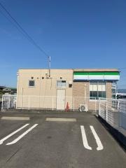 ファミリーマート　鈴鹿柳町店