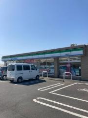 ファミリーマート　鈴鹿柳町店