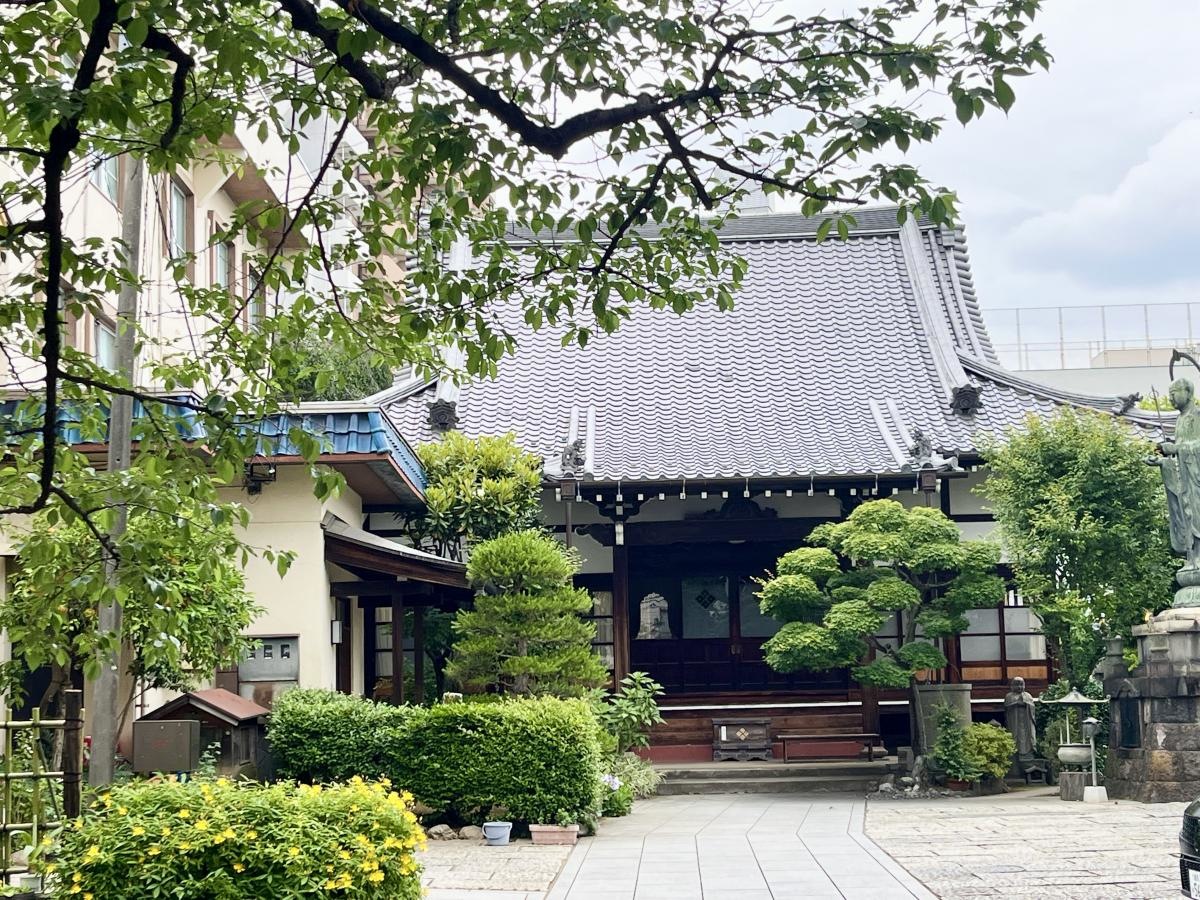 瑞泰寺の本堂の写真です。