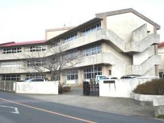 山内東小学校