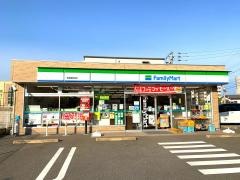 ファミリーマート　筑紫駅前店