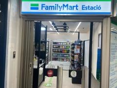 ファミリーマート　名鉄金山駅西口店