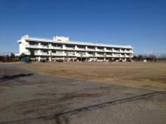 新郷第一小学校