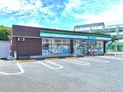 ファミリーマート　西水元五丁目店
