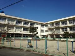 勢門小学校