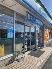 ファミリーマート　シーガルドーム前店