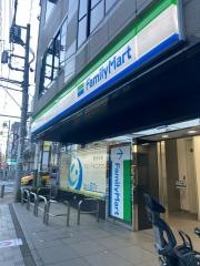 ファミリーマート　調布天神通り店