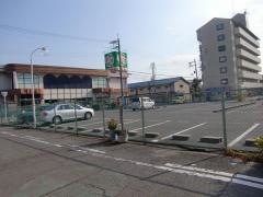 ライフ　御崎店