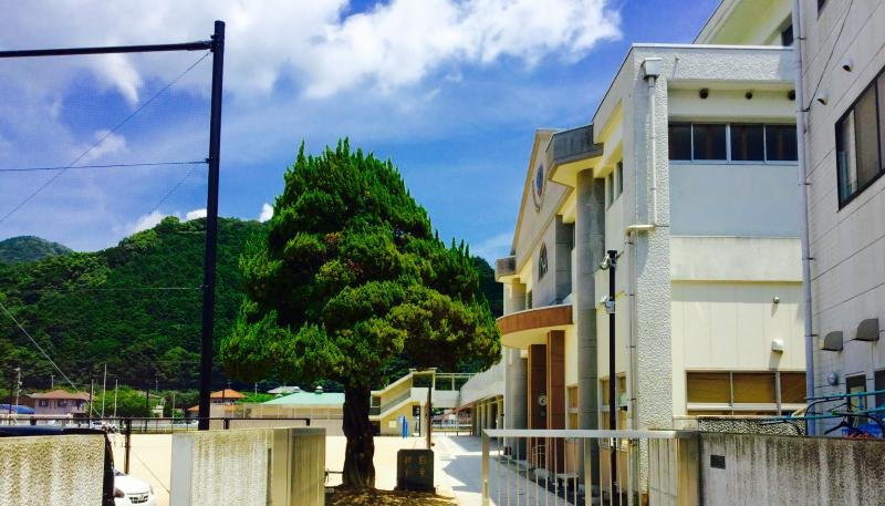 東長崎中学校