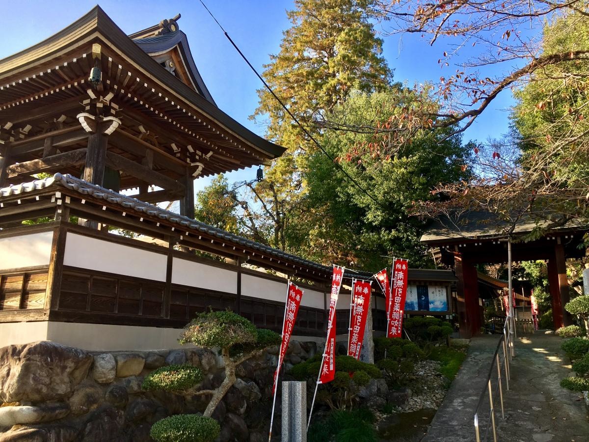真照寺（薬師堂）