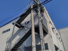 名古屋スバル自動車春日井店