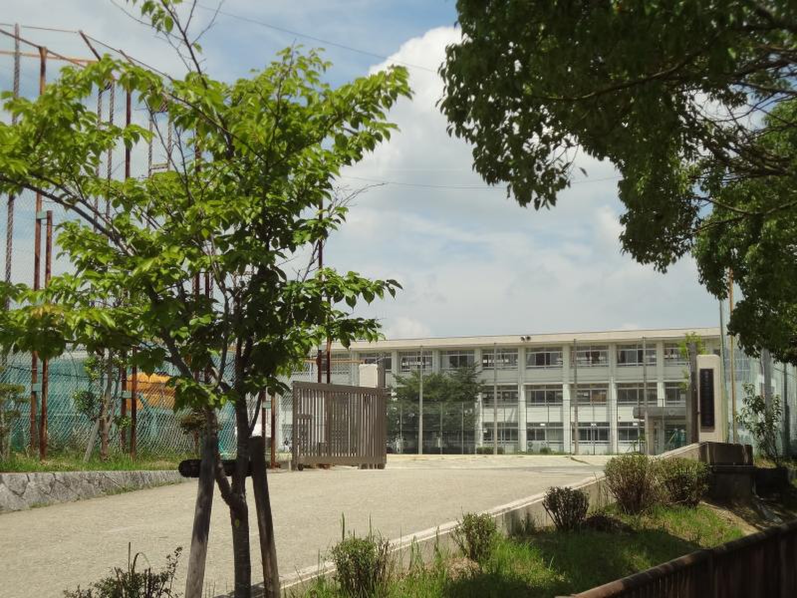奈良 市立 登美 ヶ 丘 北 中学校