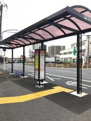 「八幡宿駅西口」バス停留所