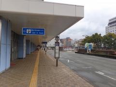 「新山口駅新幹線口」バス停留所
