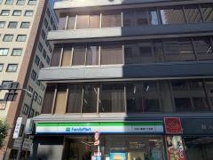 ファミリーマート　中央八重洲二丁目店