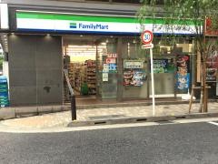 ファミリーマート　中央八重洲二丁目店
