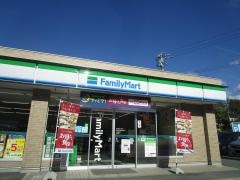 ファミリーマート　多治見笠原町東店