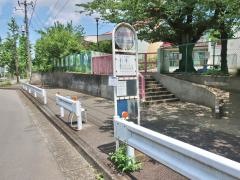 「幼稚園前(緑区)」バス停留所