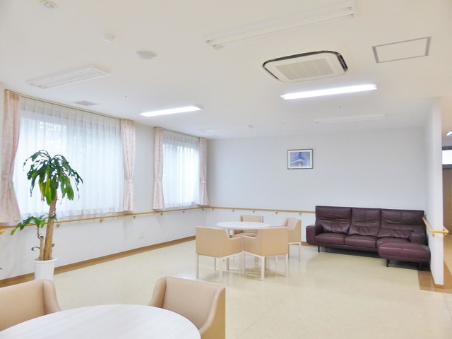 医療法人社団医聖会　サービス付き高齢者向け住宅　テレザートさくら 内観（中の様子）