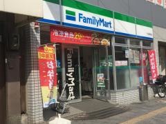 ファミリーマート　大正駅前店