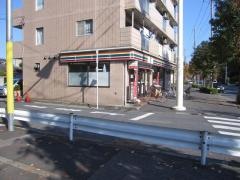 セブンイレブン　足立大谷田1丁目店