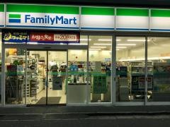 ファミリーマート　神南一丁目店