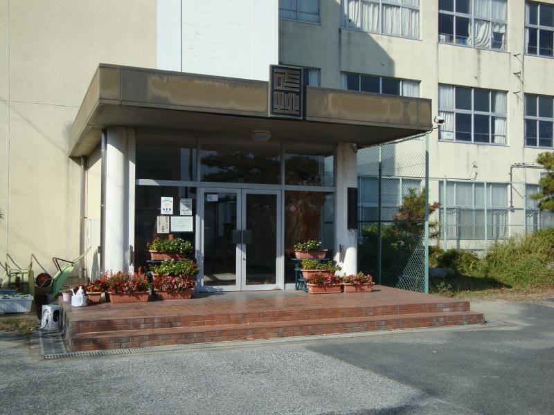 下地小学校