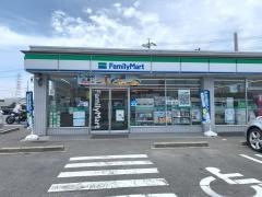 ファミリーマート　名四亀須店