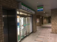 ファミリーマート　成増駅北店