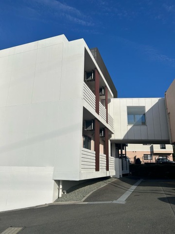 ユニット型特別養護老人ホーム彌栄苑 施設外観