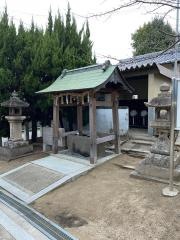 郷荘神社