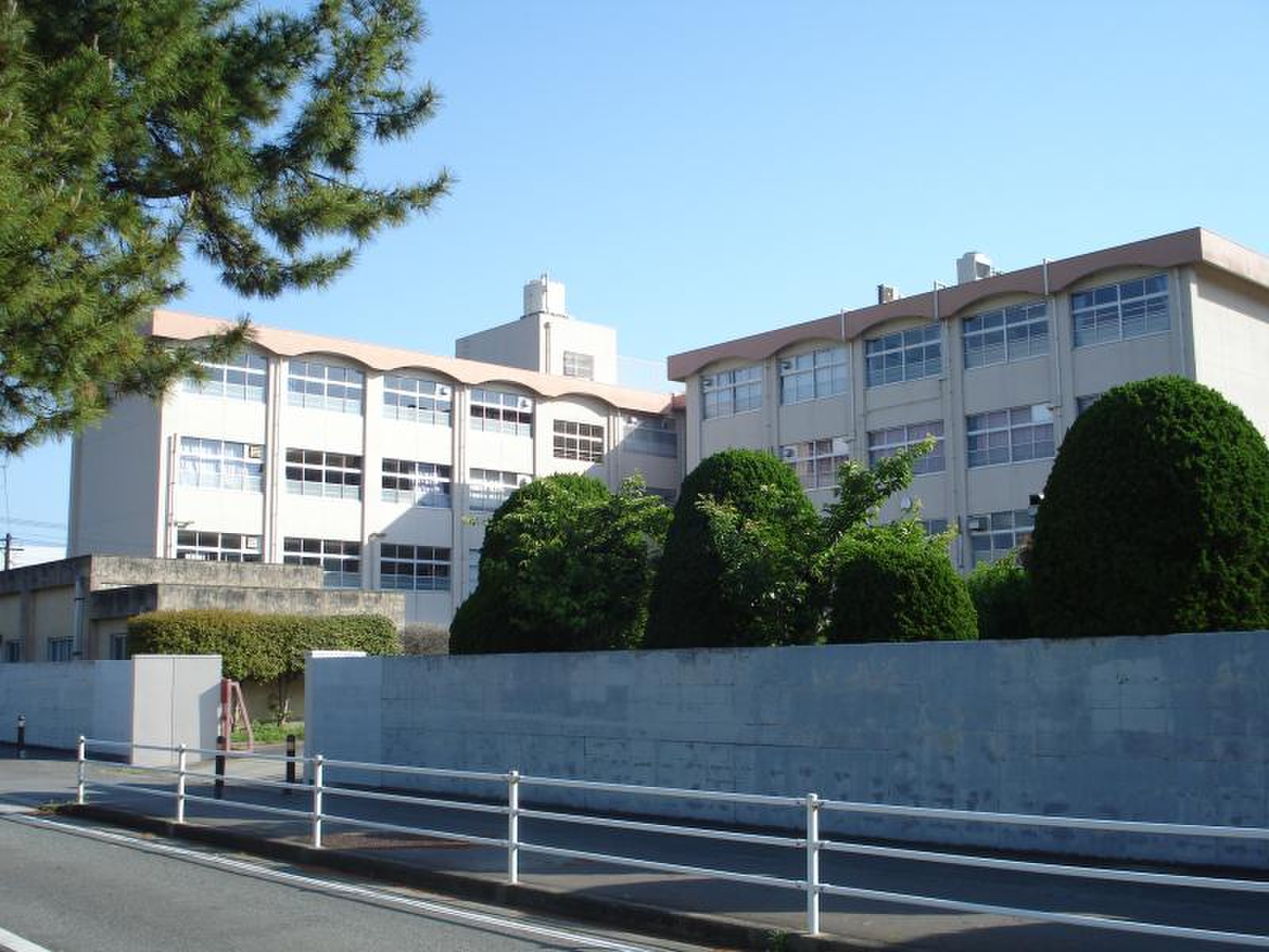 福岡 市立 当 仁 中学校