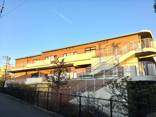 ライフプラザ鶴巻 施設外観