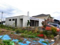 ＥＡＲＴＨ　ＤＥＮＴＡＬ　ＣＬＩＮＩＣ
