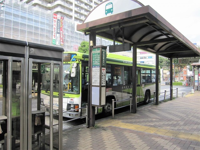 国際興業バス「赤羽駅西口」バス停留所／ホームメイト