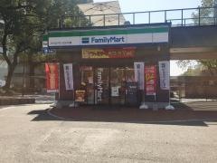 ファミリーマート　ミツコシマエヒロバス店